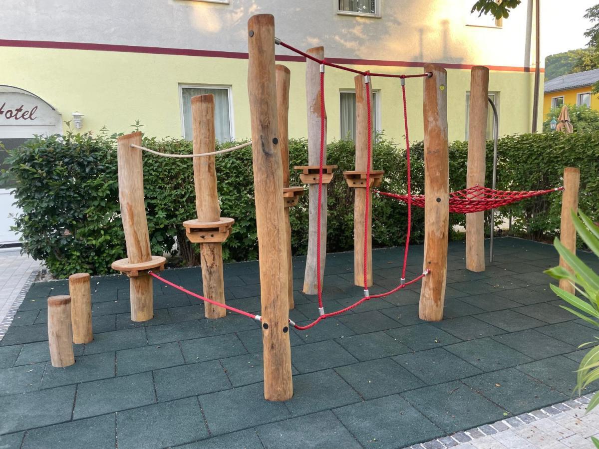 Gasthof Roderich Hotel Langenzersdorf 외부 사진