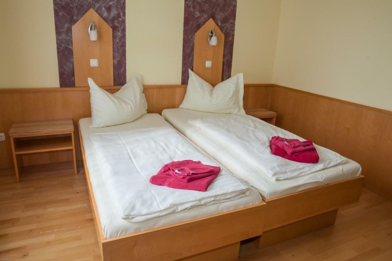 Gasthof Roderich Hotel Langenzersdorf 외부 사진