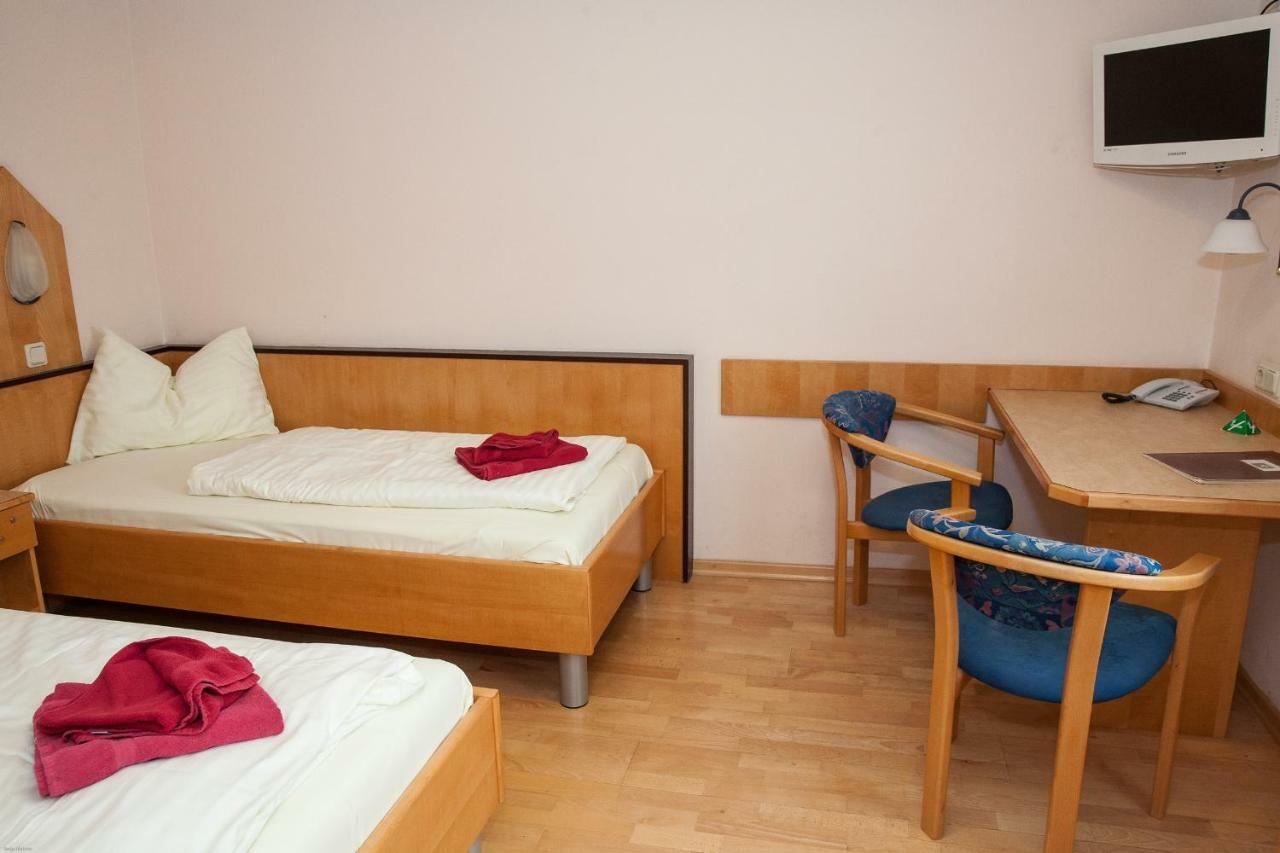 Gasthof Roderich Hotel Langenzersdorf 외부 사진