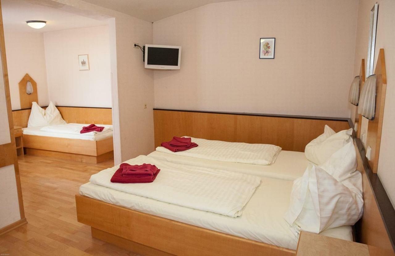 Gasthof Roderich Hotel Langenzersdorf 외부 사진