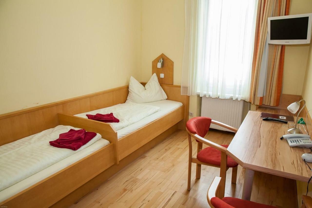 Gasthof Roderich Hotel Langenzersdorf 외부 사진