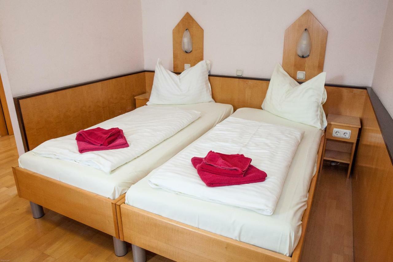 Gasthof Roderich Hotel Langenzersdorf 외부 사진